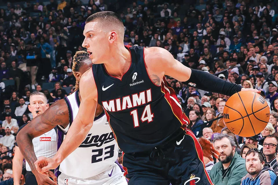 theheatcomesstumbing02